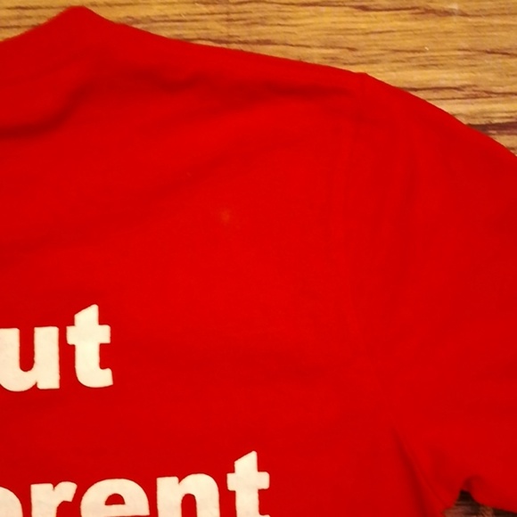 Same Same but different T-shirt Size Medium - Picture 4 of 6